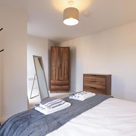 Southbank Leeds Apartment. New! With Free Parking エクステリア 写真