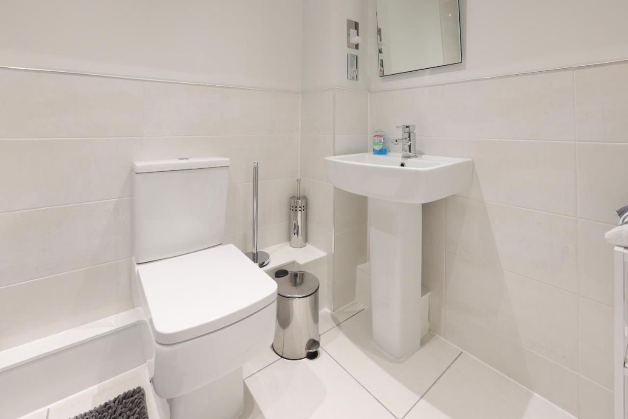 Southbank Leeds Apartment. New! With Free Parking エクステリア 写真